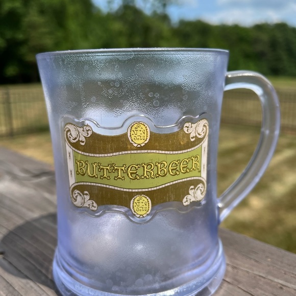 Sold out frosted looking Harry Potter world butterbeer mug - Picture 3 of 5
